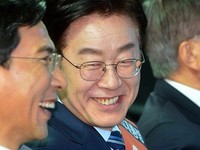 [포토] 더불어민주당 호남경선, 미소짓는 이재명