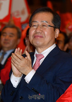 [포토] 대전 찾은 홍준표 대선후보