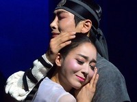 [포토] 전통공연으로 태어난 설화 '련, 다시 피는 꽃'