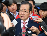 [포토] 대전 전통시장 찾은 홍준표