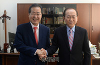 [포토] 이회창 전 총재 예방한 홍준표