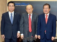 [포토] 기독교예방, 나란히 선 이영훈-조용기-홍준표