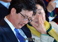 [포토] 귓속말 하는 유승민-심상정