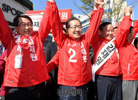 [포토] 경북상주 김재원 후보 지원유세 나선 홍준표