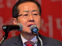 [포토] 중앙선대위 회의서 연설하는 홍준표