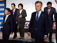 [포토] 이동하는 대선후보들