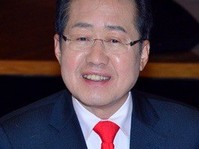 [포토] 미소짓는 홍준표 후보