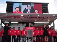 [포토] 수원서 집중유세하는 홍준표 후보