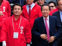 [포토] 춘천 유세장 입장하는 김진태-홍준표