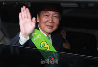 [포토] 전남대 떠나는 안철수