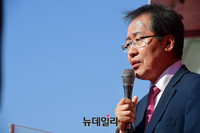 [포토] 충남 아산 찾은 홍준표