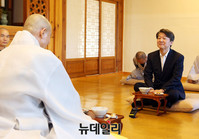 [포토] 합천 해인사 찾은 국민의당 안철수 대선후보