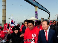 [포토] 인천 월미도 찾은 홍준표