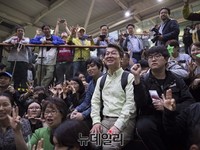 [포토] 서울역 찾은 안철수 후보