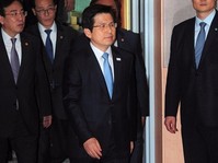 [포토] 이임식 입장하는 황교안 총리