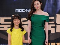 [포토] 아역배우와 나란히 선 임주은