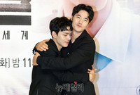 [포토] 여진구-김강우 '뜨거운 브로맨스 기대해주세요'