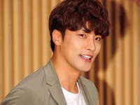 [포토] 정글남으로 변신한 배우 성훈