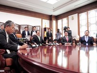 [포토] 정세균 국회의장, 4당 원내대표 회동