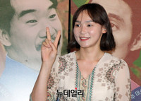 [포토] 배우 윤지혜, 수줍은 브이