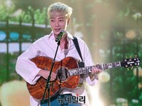 [포토] 감미로운 무대 선보인 로이킴