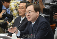 [포토] 발언하는 자유한국당 강효상 의원