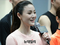 [포토] 인사말 하는 발레리나 김주원