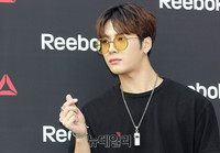 [포토] GOT7 잭슨, 카리스마 넘치는 손하트