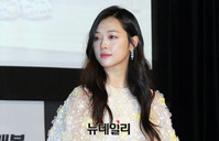 [포토] 설리 '영화배우로 돌아왔어요'