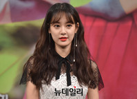 [포토] 극세사 몸매 자랑하는 배우 이주연