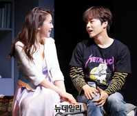 [포토] 박시환-정재은 '애틋한 연인처럼'