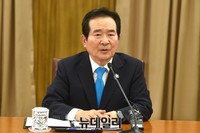 [포토] 기자회견 갖는 정세균 국회의장