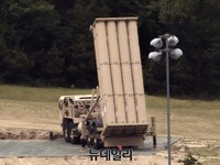 [포토] 성주 사드포대, 보급로 막혀 유류공급 차질