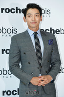 [포토] 오랜만에 기념행사 나들이 나온 비