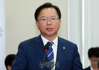 [포토] 발언하는 김부겸 행자부장관 후보자