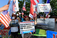 [포토] 성주 사드포대 입구서 열린 배치촉구 집회