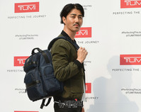 [포토] 가방 멘 차승원, 5대5 가르마도 문제없어