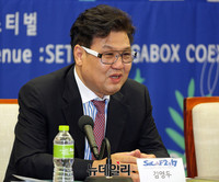 [포토] 환영사하는 김영두 SICAF 조직위원장