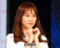 [포토] 손하트 만드는 '페이버릿' 새봄