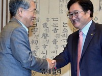 [포토] 악수하는 우원식-김동철