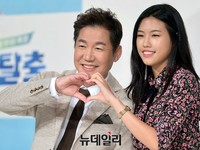 [포토] 박상원-박지윤, 사랑스러운 부녀