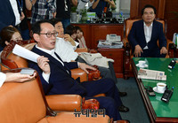 [포토] 예결위 여야 간사 회동서 발언하는 김도읍 의원