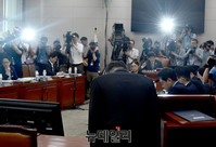 [포토] 모두발언 마친 문무일 검찰총장 후보자