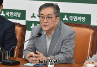 [포토] 발언하는 국민의당 김태일 혁신위원장