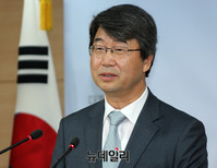 [포토] 김지형 '신고리원전' 공론화위원장, 첫 회의결과 발표