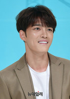 [포토] 전역 후 코믹물 '맨홀'로 안방복귀한 김재중