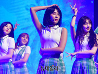 [영상] 타이틀곡 'WE LIKE'로 가요계 복귀한 프리스틴