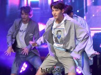 [포토] 빅톤 컴백, 파워풀한 무대