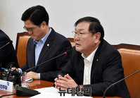 [포토] 발언하는 김태년 더불어민주당 정책위의장