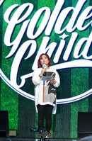 [포토] 신인아이돌 골든차일드 소개하는 박경림